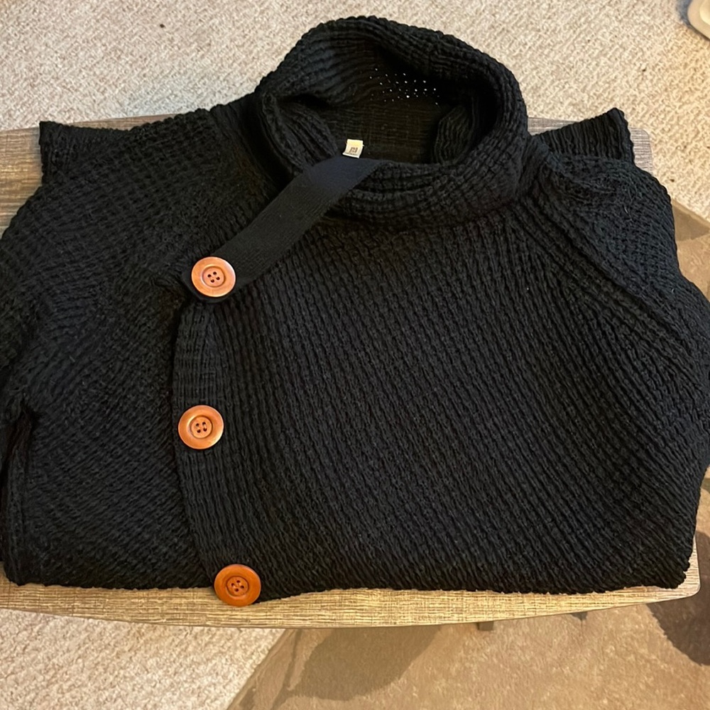 Black cowl neck/turtleneck sweater